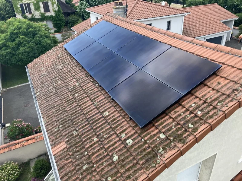 Nettoyage centrale photovoltaique - MONTROND LES BAINS