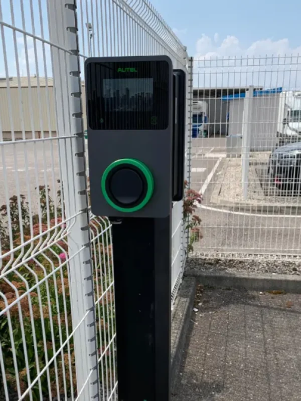 TRANSPORTS VIVARAIS_Borne de recharge_AUTEL